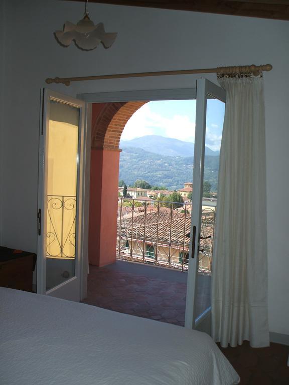 Nel Cielo... Di Barga Hotel Phòng bức ảnh