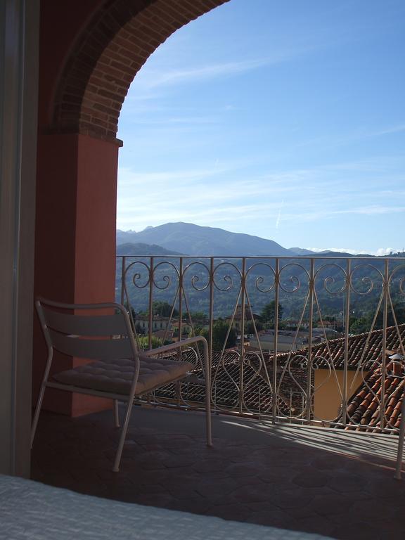 Nel Cielo... Di Barga Hotel Phòng bức ảnh